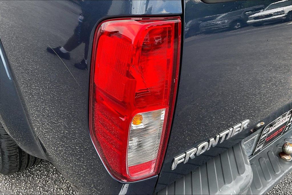 Used 2019 Nissan Frontier SL RWD image 31