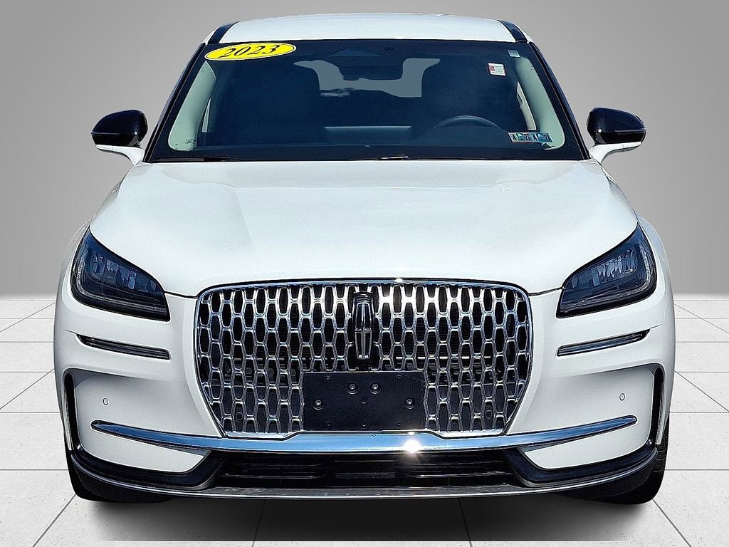 Used 2023 Lincoln Corsair AWD w/ Equipment Group 101A image 4