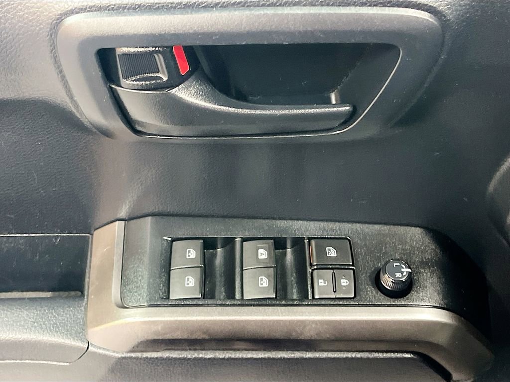 Used 2019 Toyota Tacoma SR5 image 17