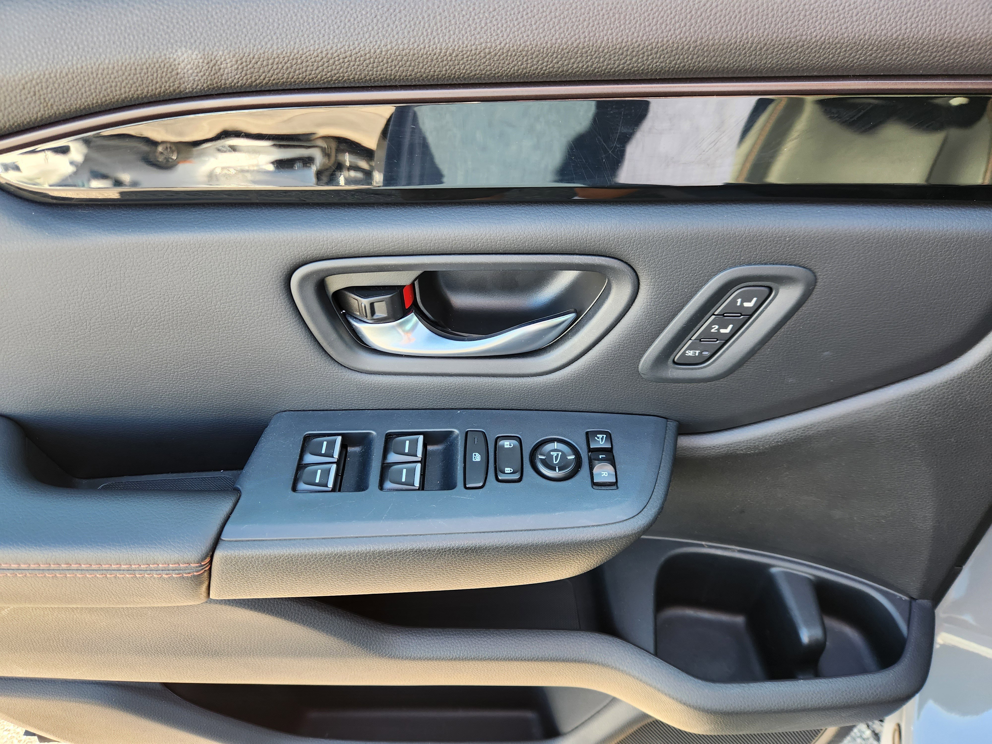 Certified 2023 Honda Pilot TrailSport image 18