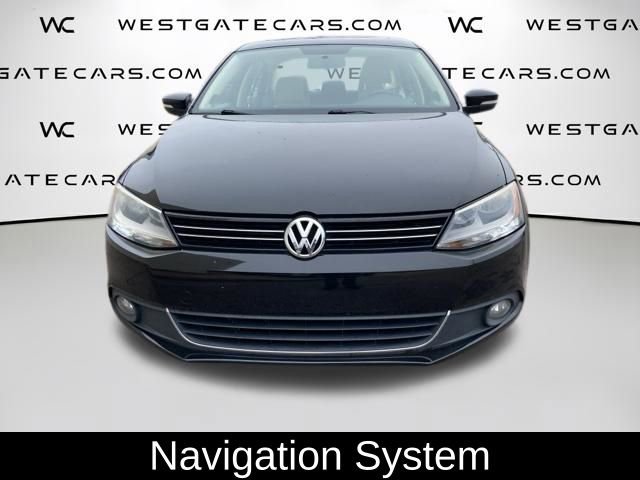 Used 2012 Volkswagen Jetta SEL image 2