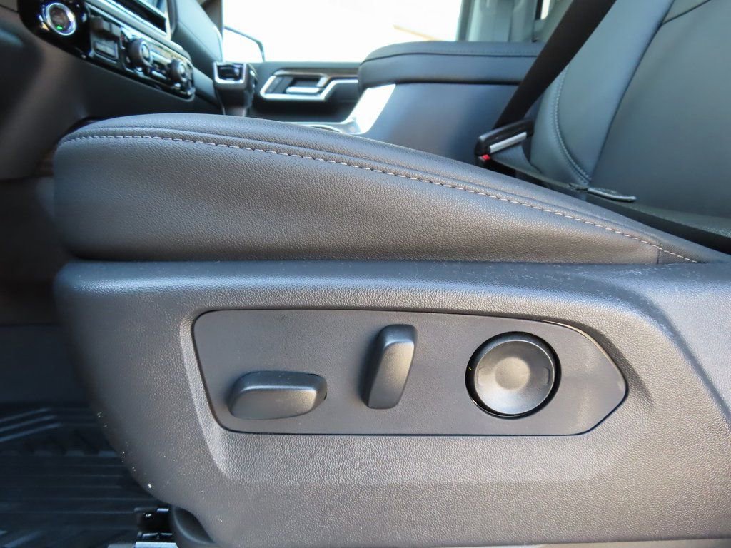 New 2026 Chevrolet Silverado 1500 RST w/ RST All Star Premium Package image 9