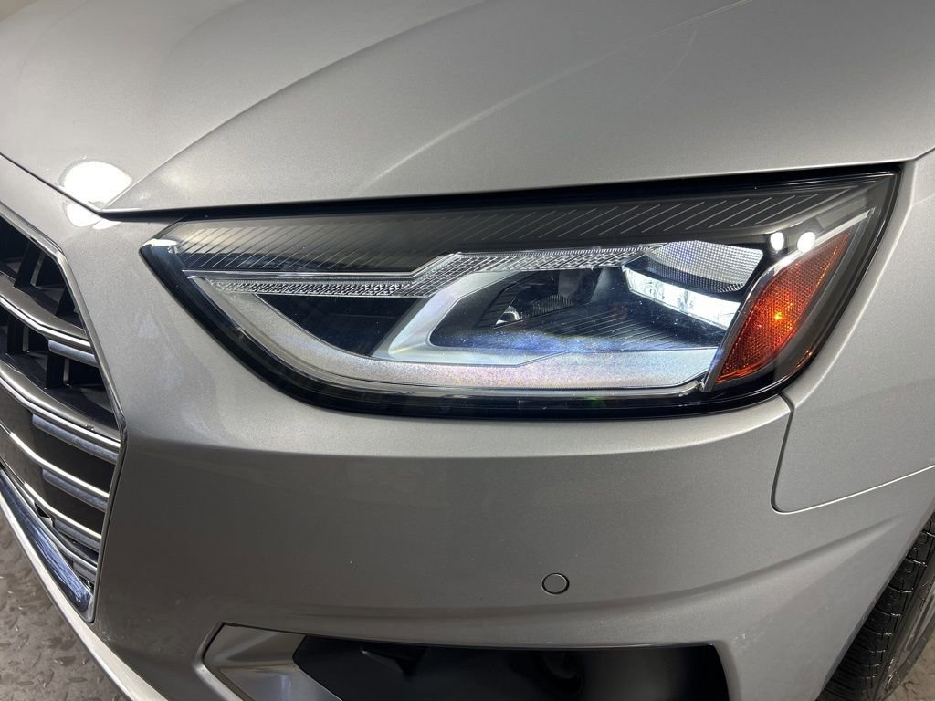 Used 2021 Audi A4 2.0T Premium w/ Convenience Package image 32