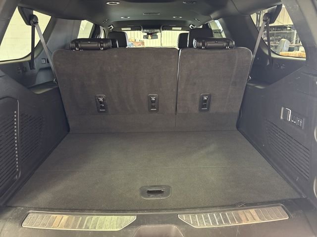Used 2025 GMC Yukon XL Denali AWD/4WD image 26