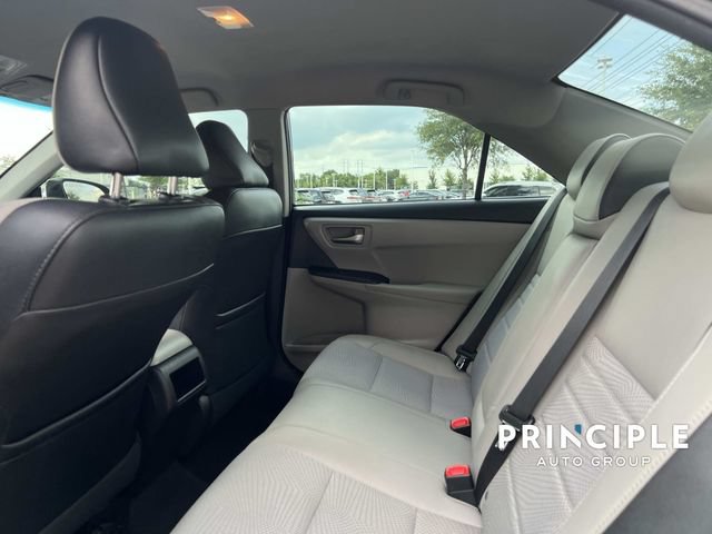 Used 2016 Toyota Camry SE FWD image 28