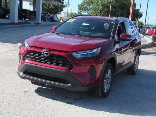 Used 2023 Toyota RAV4 XLE w/ Convenience Package image 9
