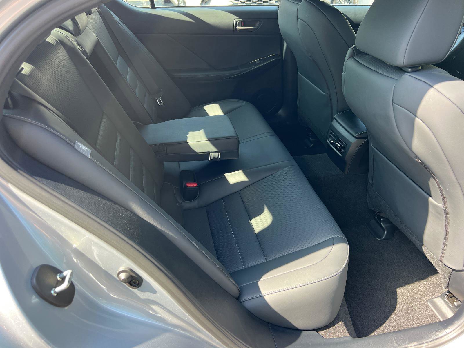 Used 2023 Lexus IS 350 F Sport w/ Navigation Package image 16