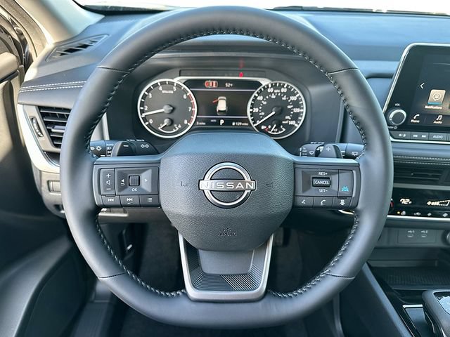New 2026 Nissan Rogue SV AWD/4WD image 14
