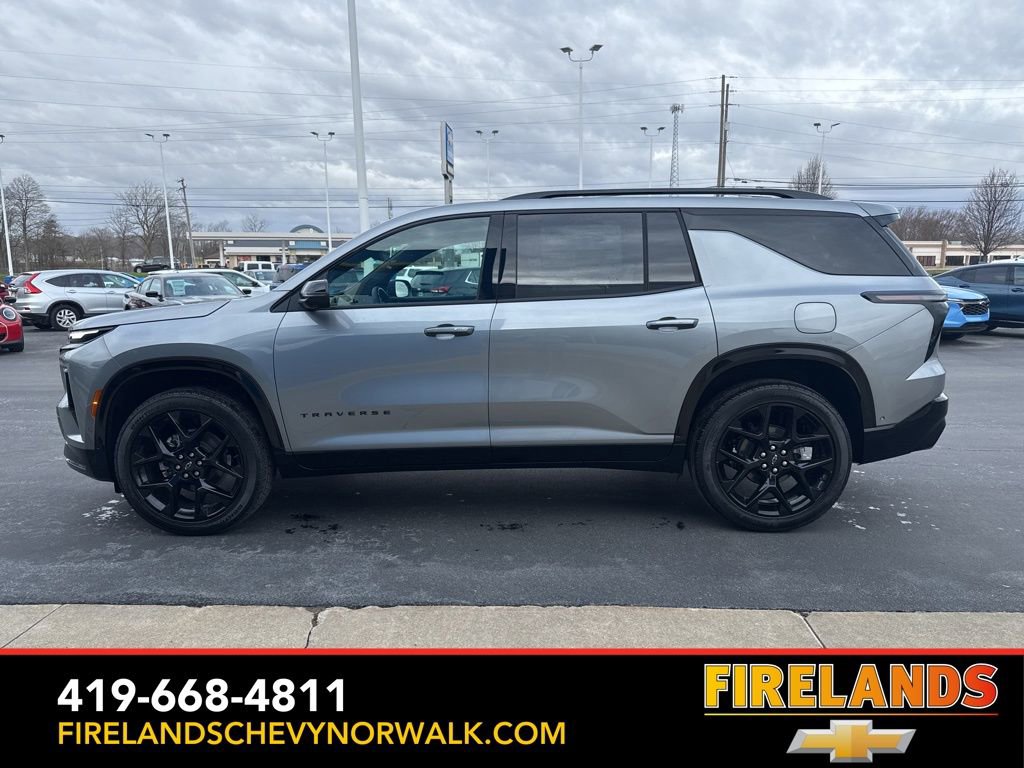 New 2026 Chevrolet Traverse RS w/ LPO, Floor Liner Package image 4