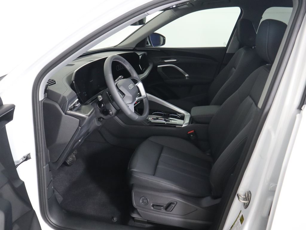 Used 2025 Audi Q5 Premium w/ Convenience Package AWD/4WD image 21