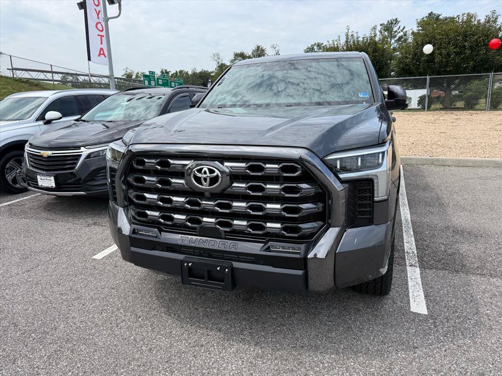 Used 2023 Toyota Tundra Platinum w/ Advanced Package AWD/4WD image 7