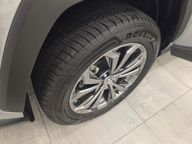 Used 2023 Toyota RAV4 XLE Premium AWD/4WD image 38