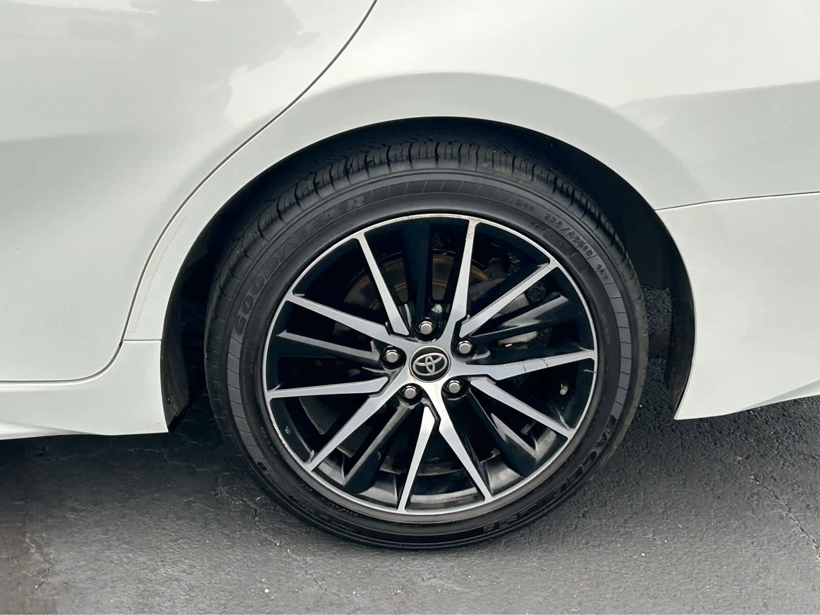 Used 2023 Toyota Camry SE image 38