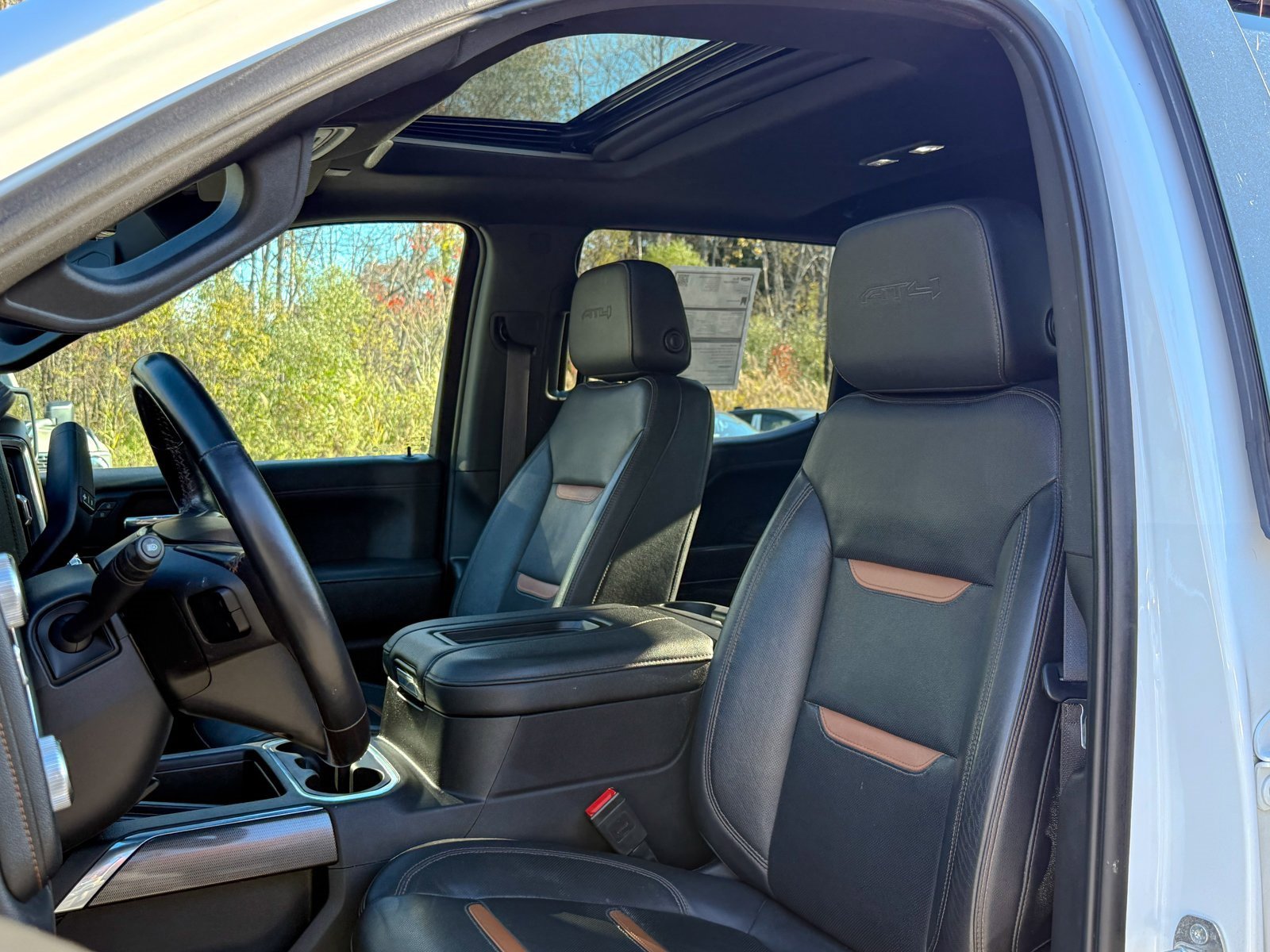 Used 2022 GMC Sierra 1500 AT4 w/ AT4 Premium Package image 17