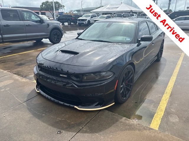 Used 2022 Dodge Charger Scat Pack w/ Daytona Edition Group RWD image 3