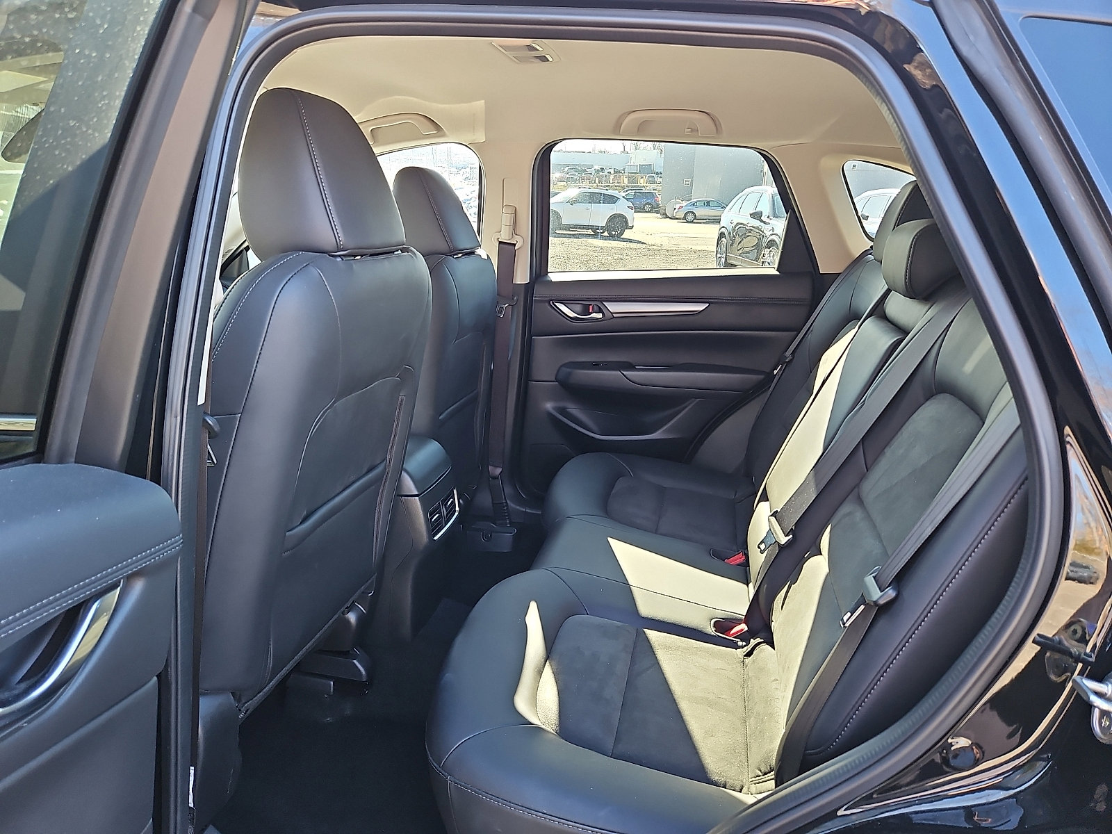 Used 2021 MAZDA CX-5 Touring image 10