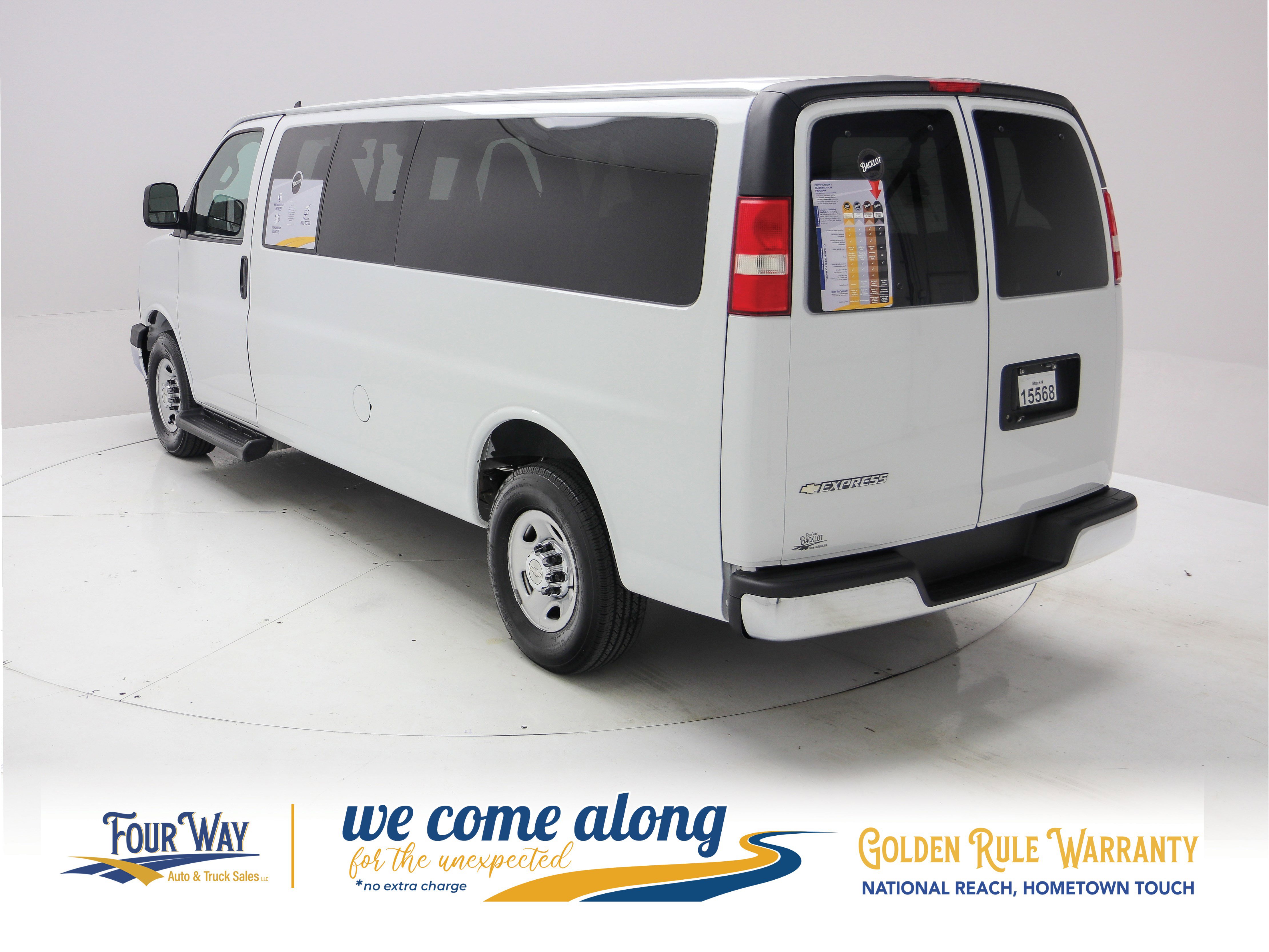 Used 2019 Chevrolet Express 3500 LT w/ LT Preferred Equipment Group RWD image 6