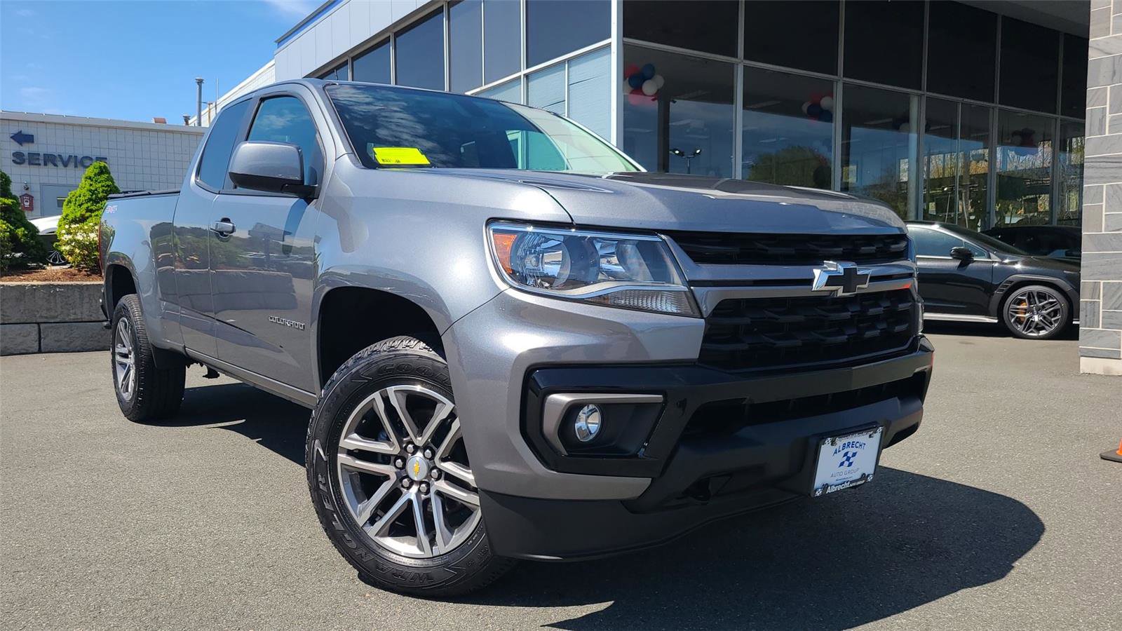 Used 2022 Chevrolet Colorado LT w/ LT Convenience Package AWD/4WD image 1