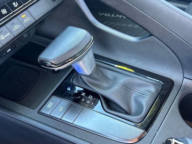 Used 2025 Hyundai Elantra Sport image 22
