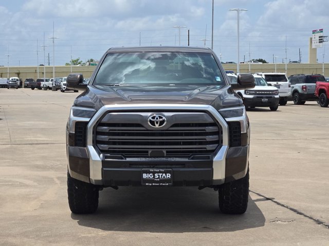 Used 2025 Toyota Tundra Limited w/ Power Package AWD/4WD image 8