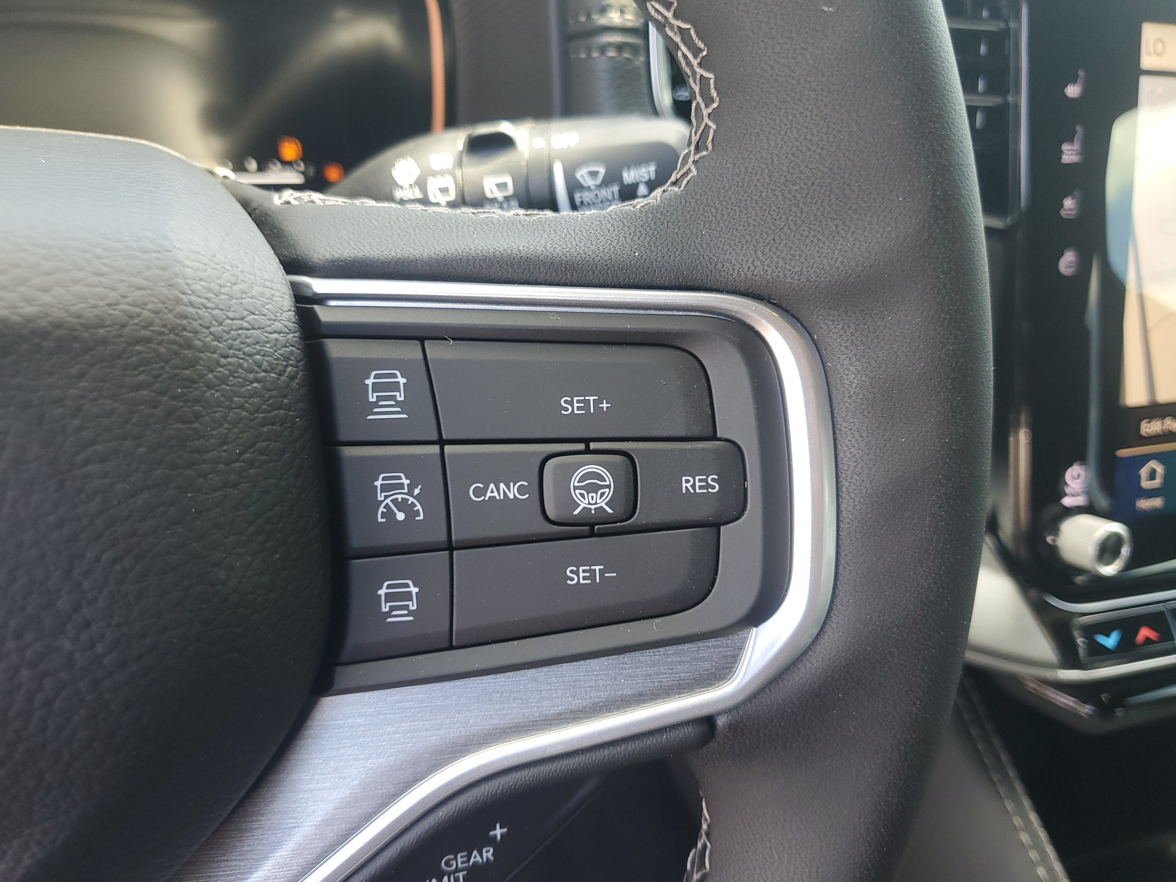 New 2026 Jeep Grand Wagoneer Limited AWD/4WD image 17