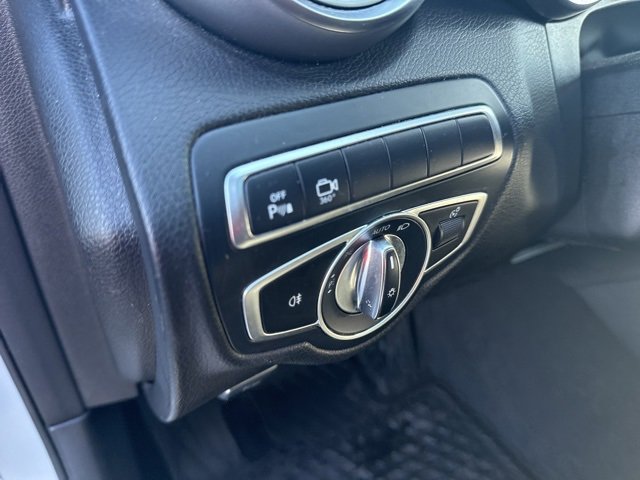 Used 2018 Mercedes-Benz GLC 300 4MATIC image 20