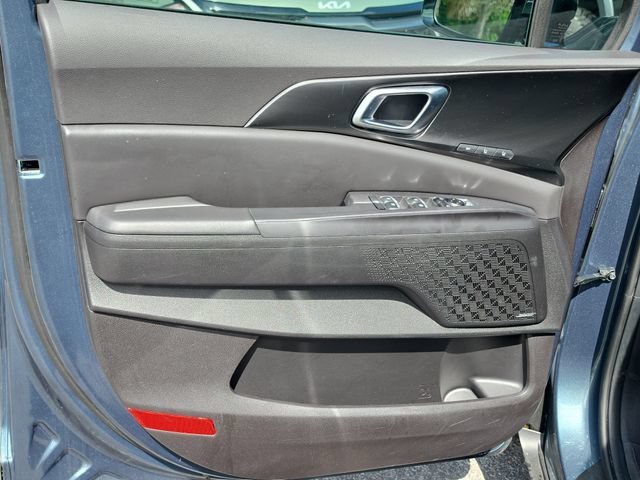 Certified 2025 Kia Carnival SX Prestige FWD image 17
