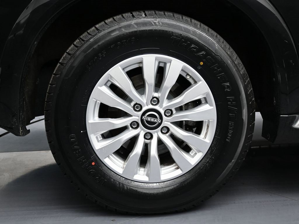 Used 2023 Nissan Armada SV image 11