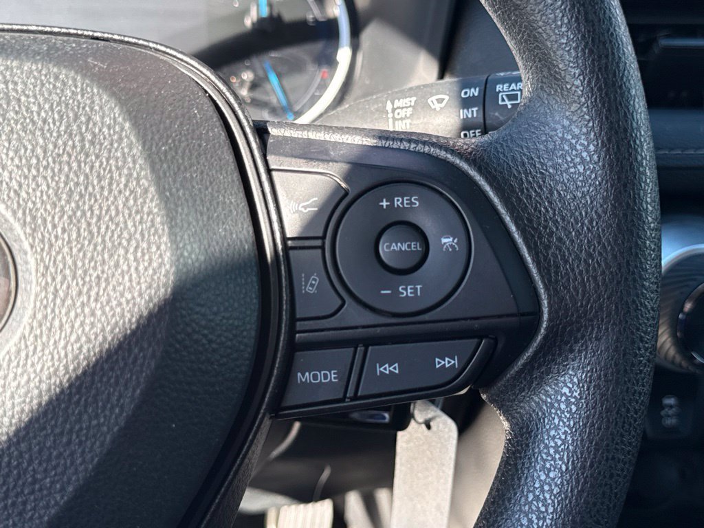 Certified 2025 Toyota RAV4 LE AWD/4WD image 25