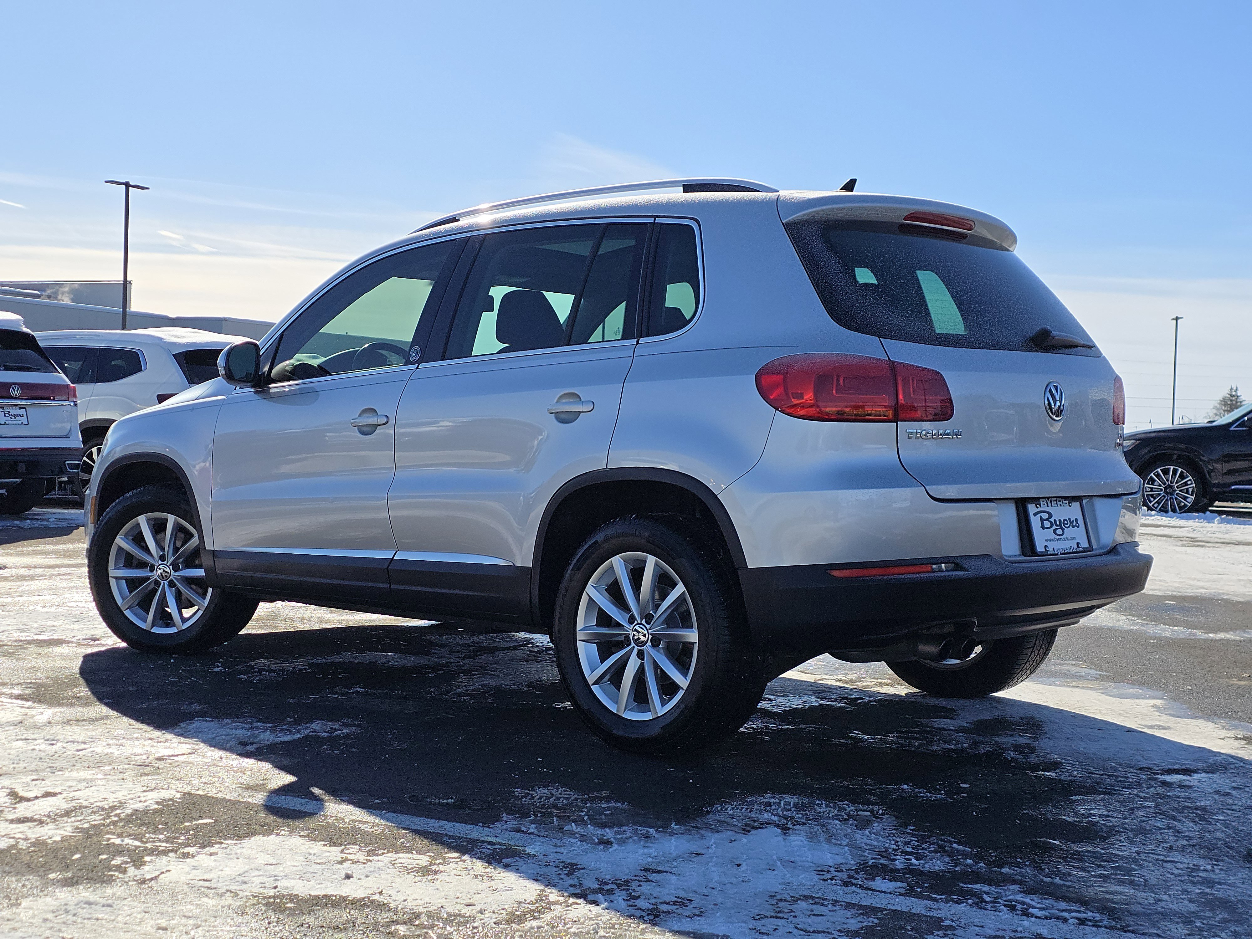 Used 2017 Volkswagen Tiguan Wolfsburg Edition image 5