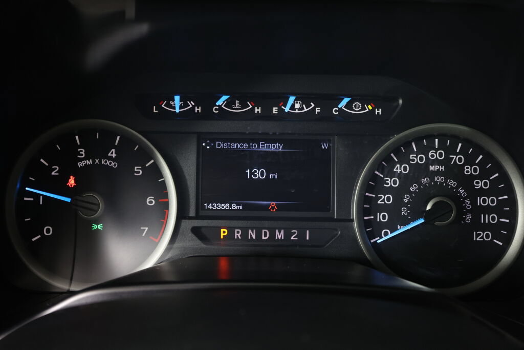 Used 2016 Ford F150 XLT w/ Equipment Group 302A Luxury AWD/4WD image 29
