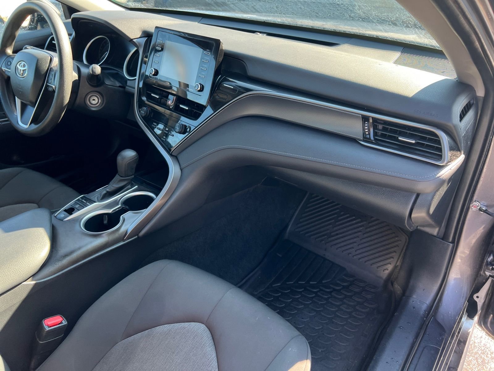 Used 2023 Toyota Camry LE image 16