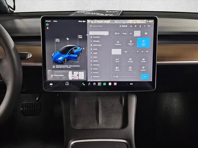 Used 2022 Tesla Model 3 Long Range AWD/4WD image 14