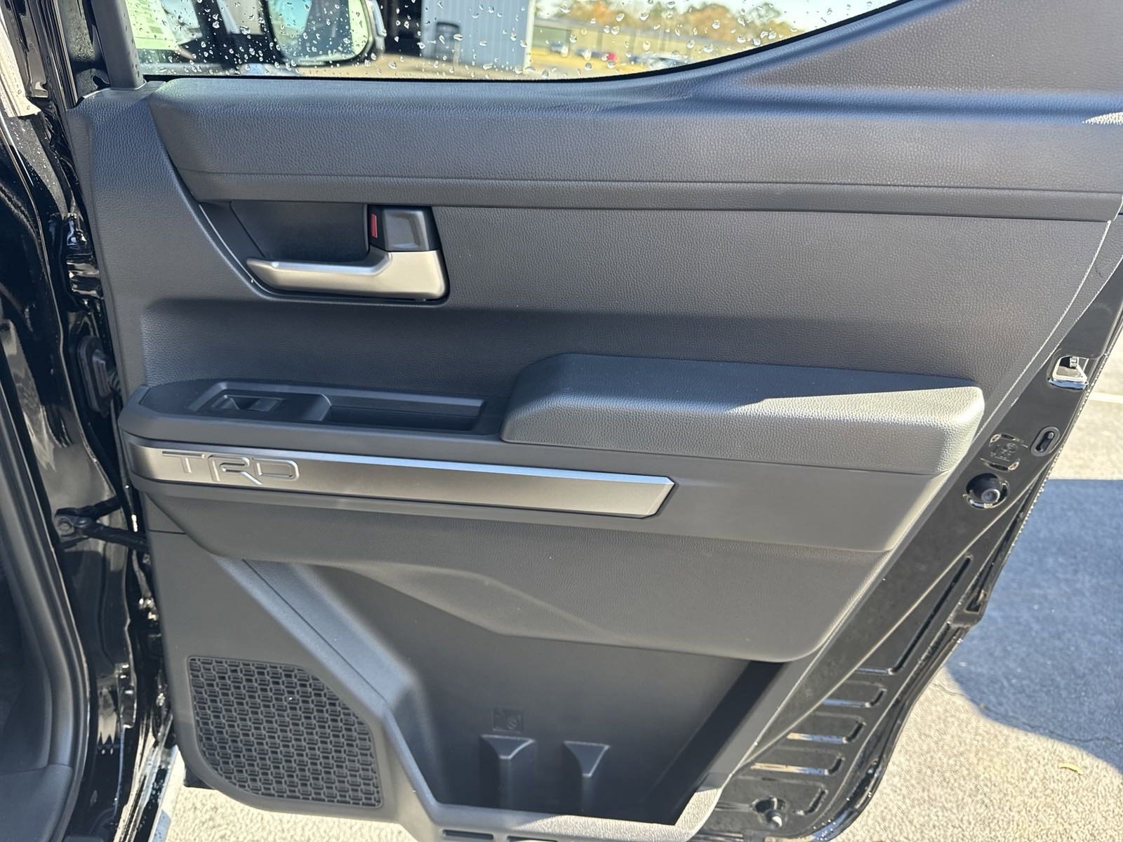 Used 2024 Toyota Tacoma TRD Off-Road image 31