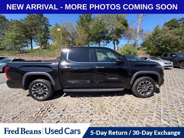 Used 2024 Toyota Tundra Limited AWD/4WD image 9