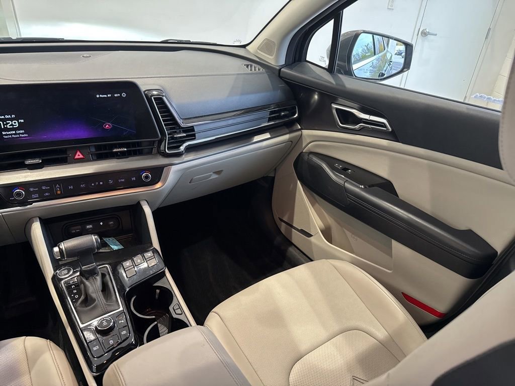 Used 2023 Kia Sportage EX image 13