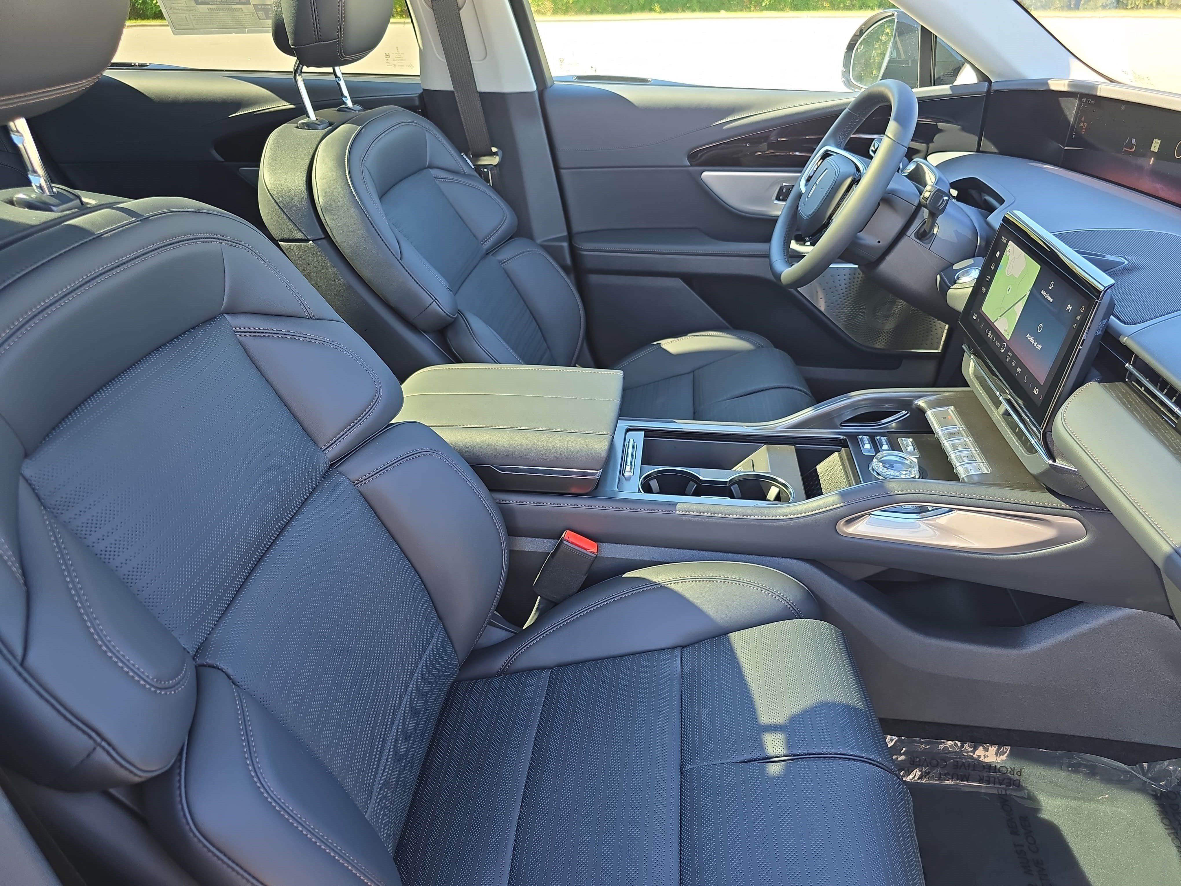 New 2026 Lincoln Nautilus Reserve AWD/4WD image 10