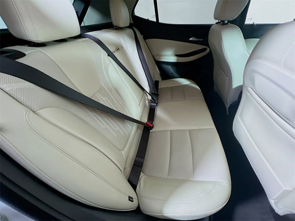 Used 2024 Buick Encore GX Avenir image 24