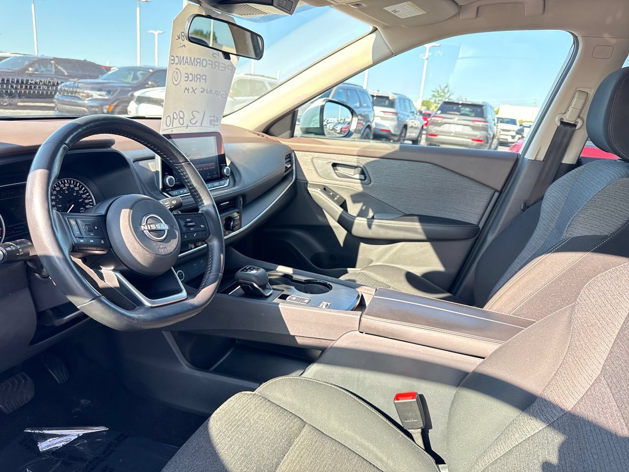 Used 2022 Nissan Rogue S FWD image 12