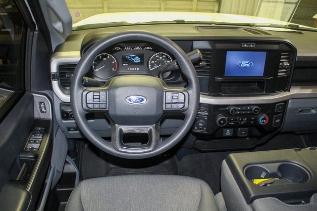Used 2025 Ford F250 XL w/ STX Appearance Package image 11