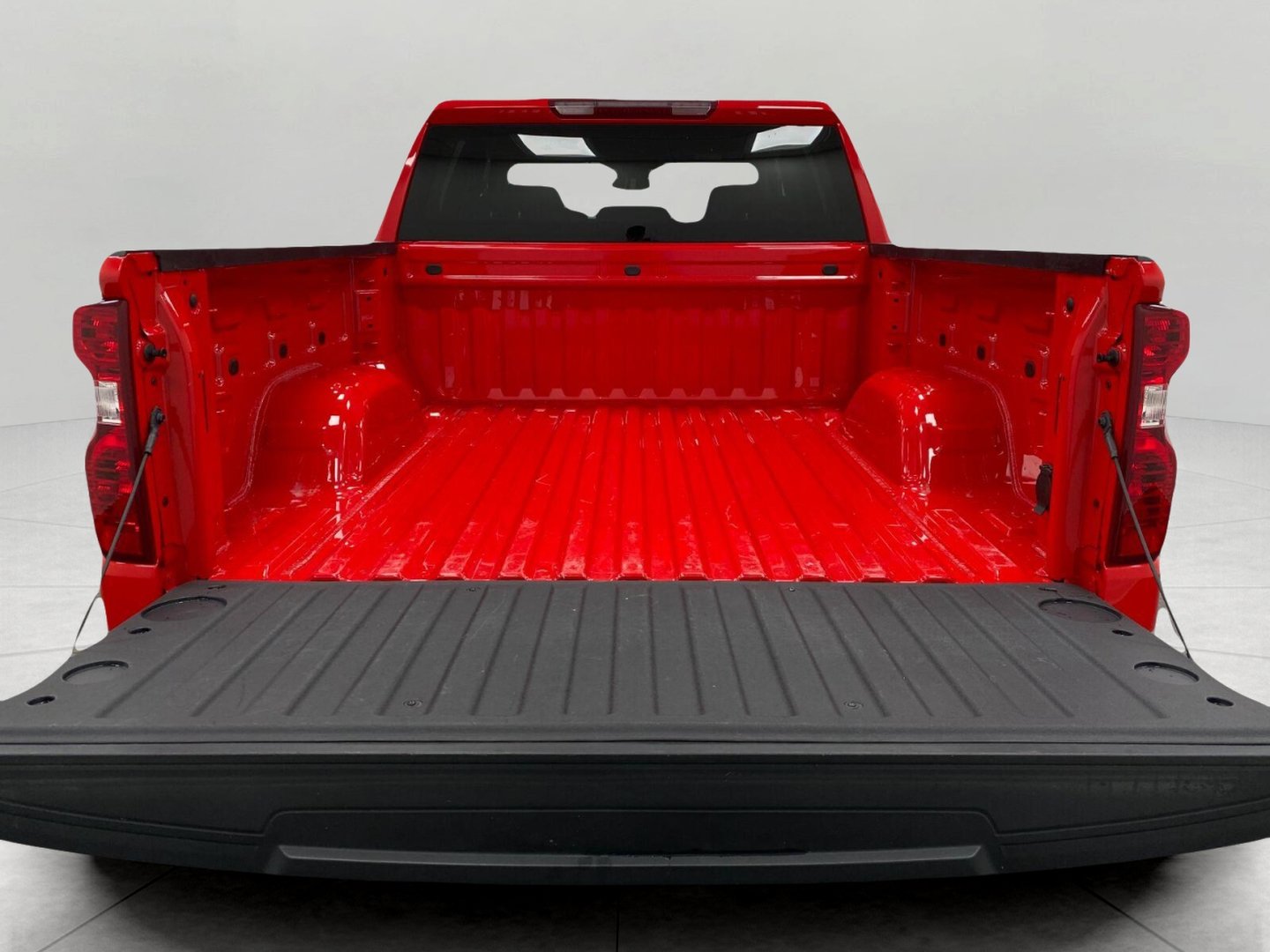 Used 2024 Chevrolet Silverado 1500 LT AWD/4WD image 6