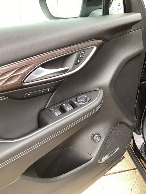 Used 2021 Buick Envision Avenir w/ Technology Package II AWD/4WD image 10