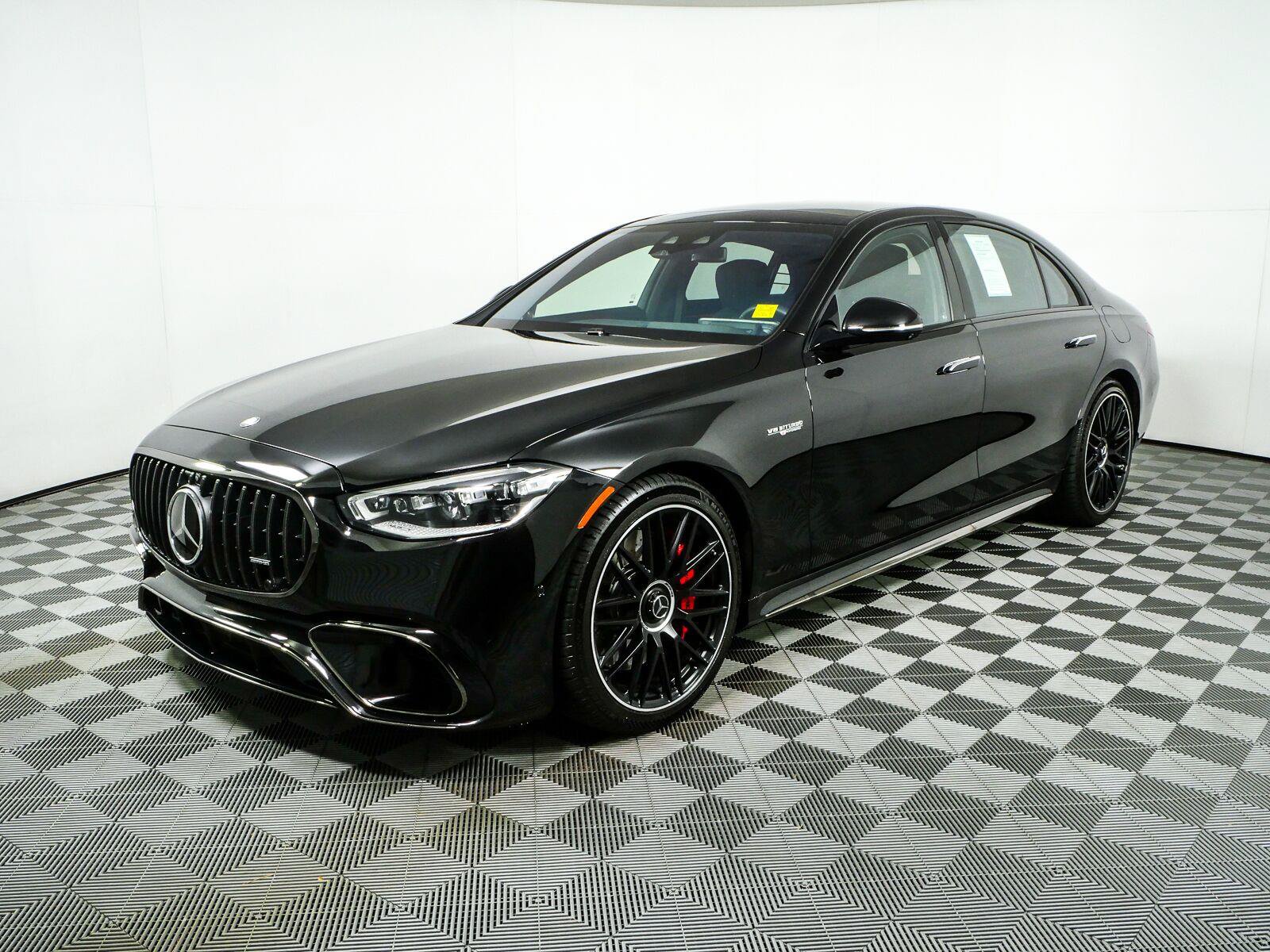 Used 2025 Mercedes-Benz S 63 AMG S image 28