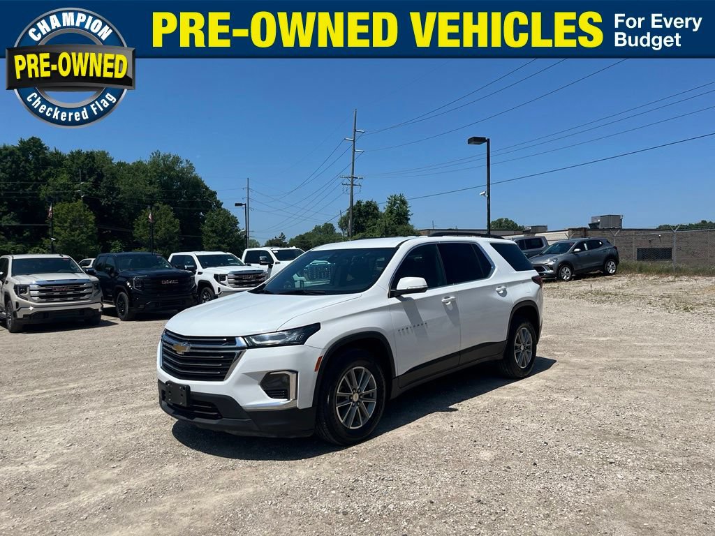 Used 2023 Chevrolet Traverse LT AWD/4WD image 1