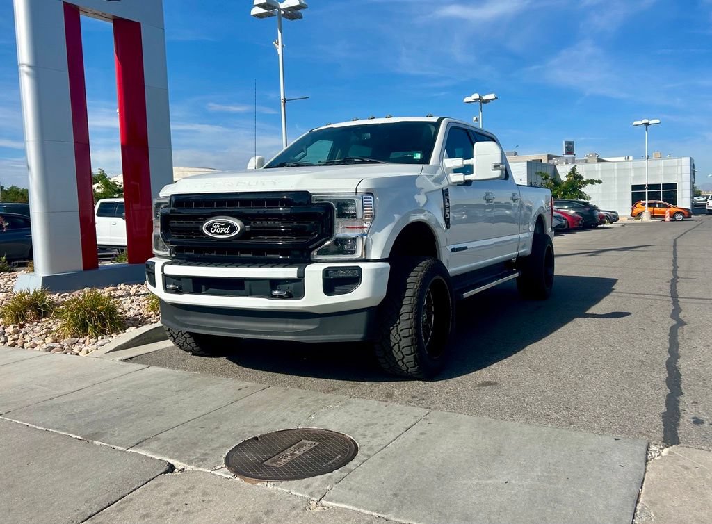 Used 2021 Ford F350 Lariat w/ Lariat Ultimate Package AWD/4WD image 3