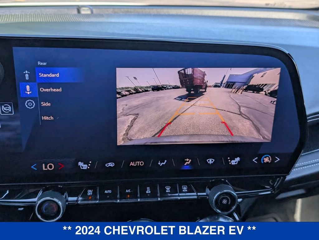 Used 2024 Chevrolet Blazer EV LT AWD/4WD image 23