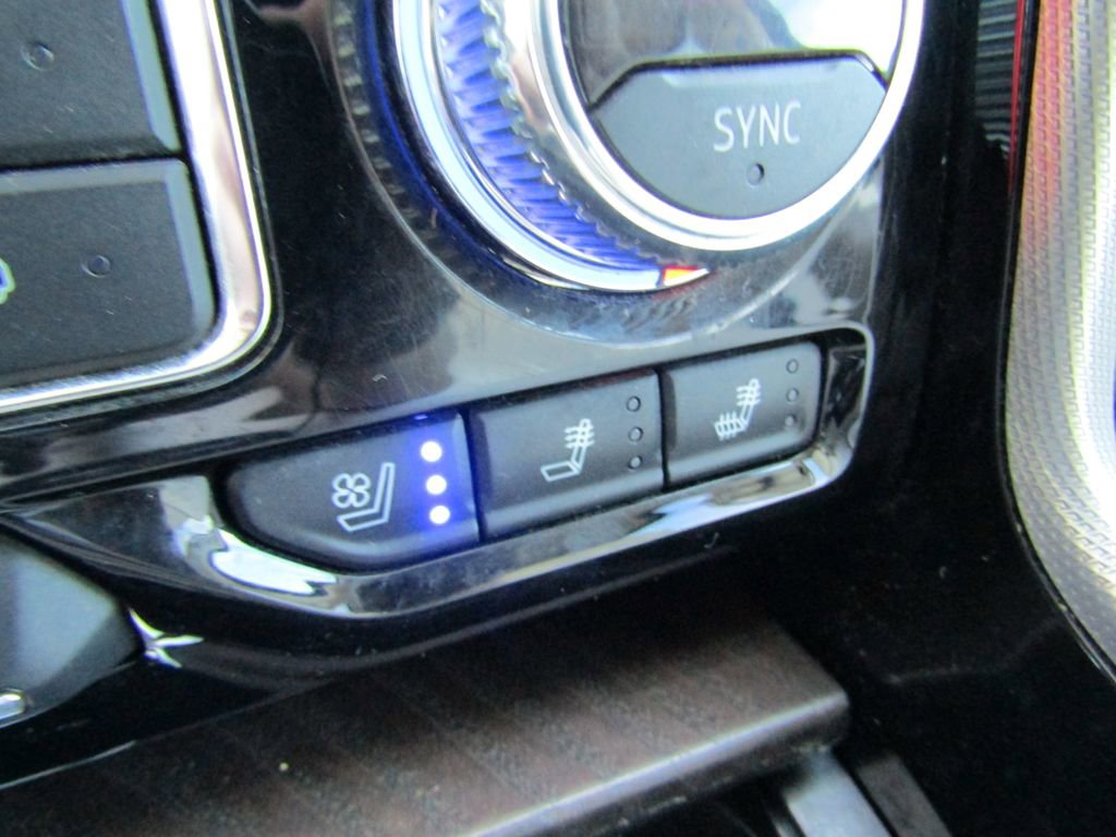 Used 2021 GMC Yukon Denali image 44