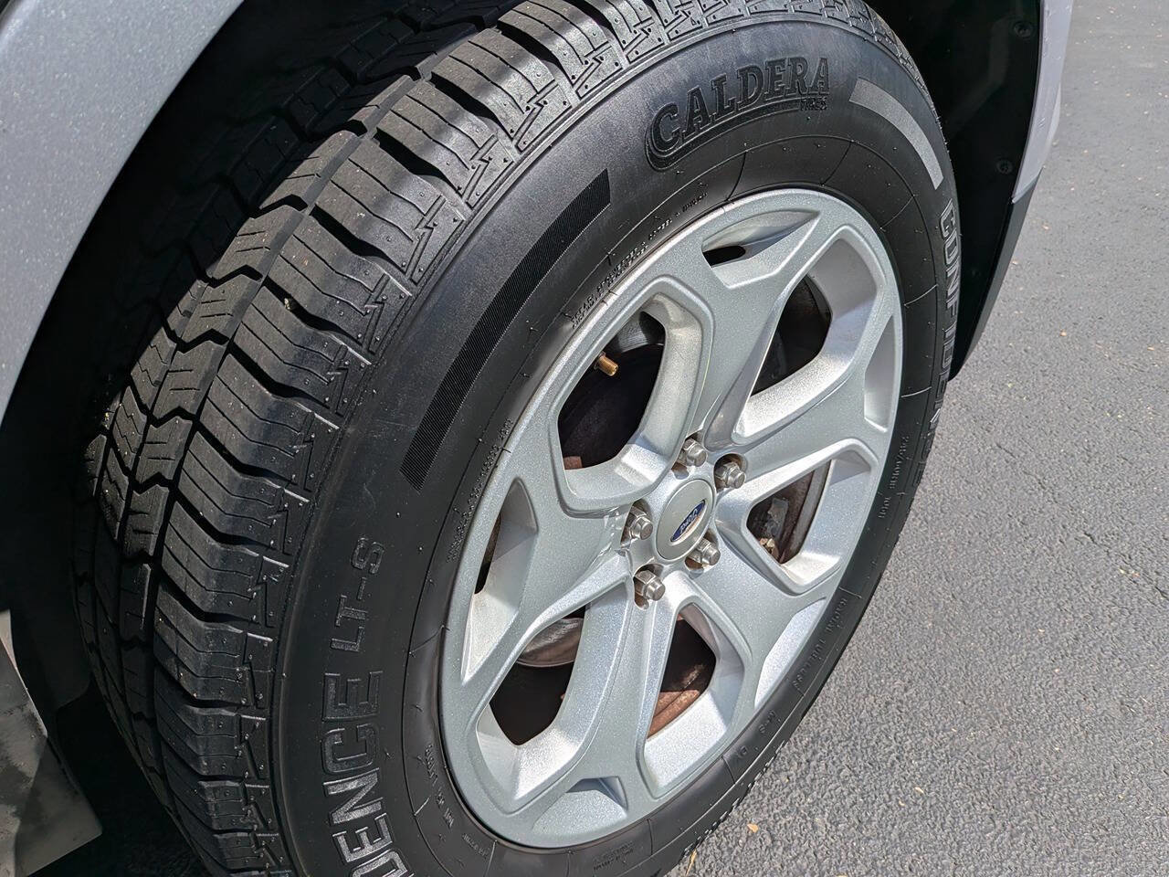 Used 2013 Ford Edge SE FWD image 27