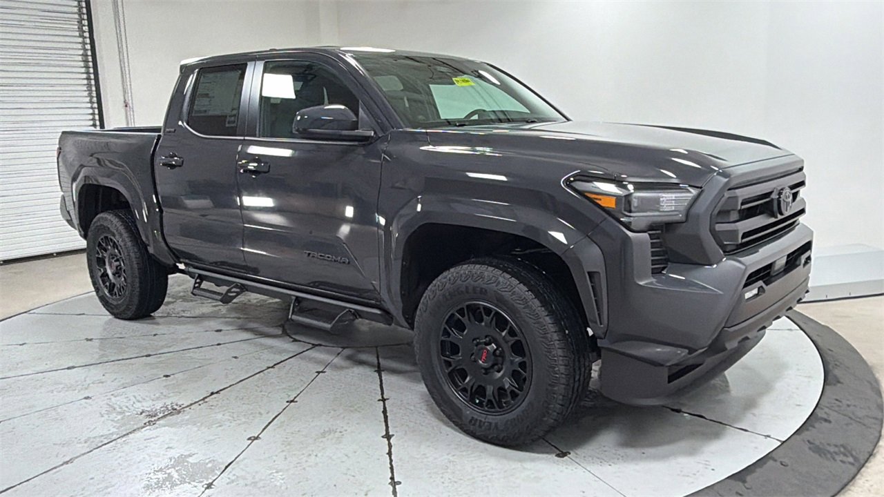 New 2026 Toyota Tacoma SR5 image 3