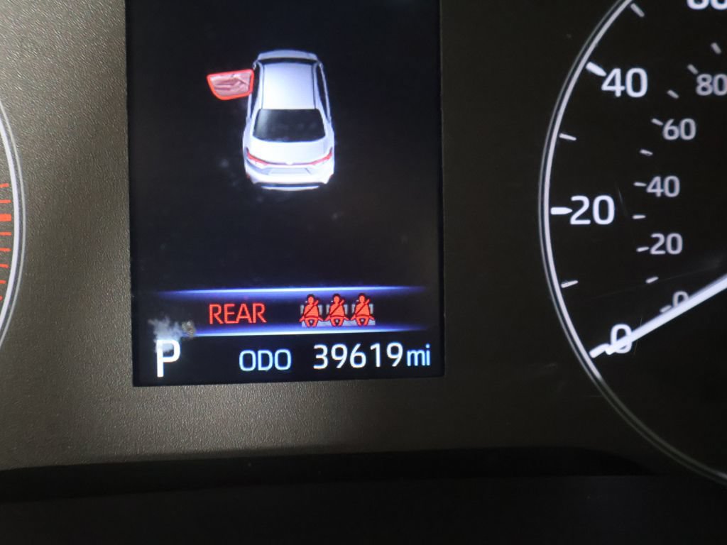Used 2025 Toyota Corolla LE FWD image 34